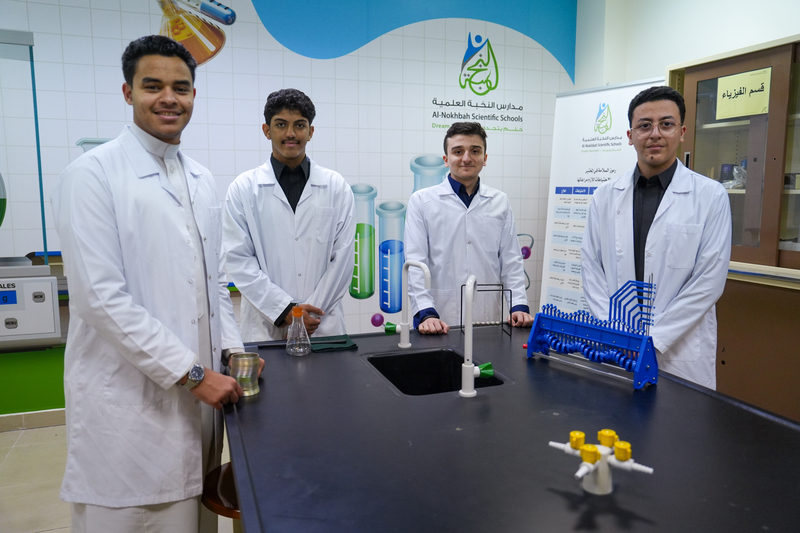 ابتعاث طلاب إلى جامعة ديلاوير الأمريكية بالتعاون مع IDP Centre Middle East.